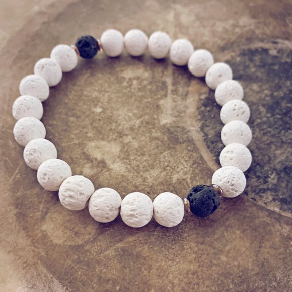 beaded lava bracelet // wrist mala bead bracelet - Picture 3 of 5